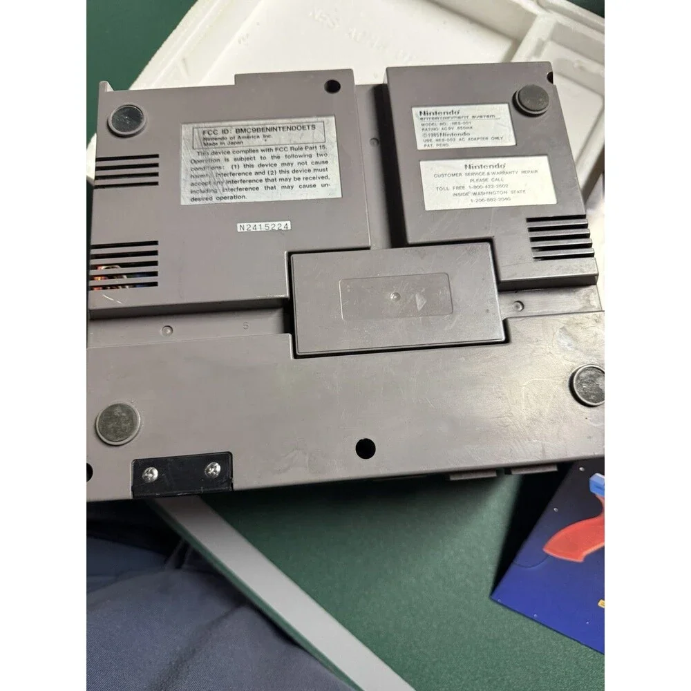 NINTENDO NES ACTION SET ZAPPER NO POWER CORD PARTS ONLY ORG MANUAL